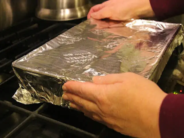 Can you microwave aluminum foil - be careful